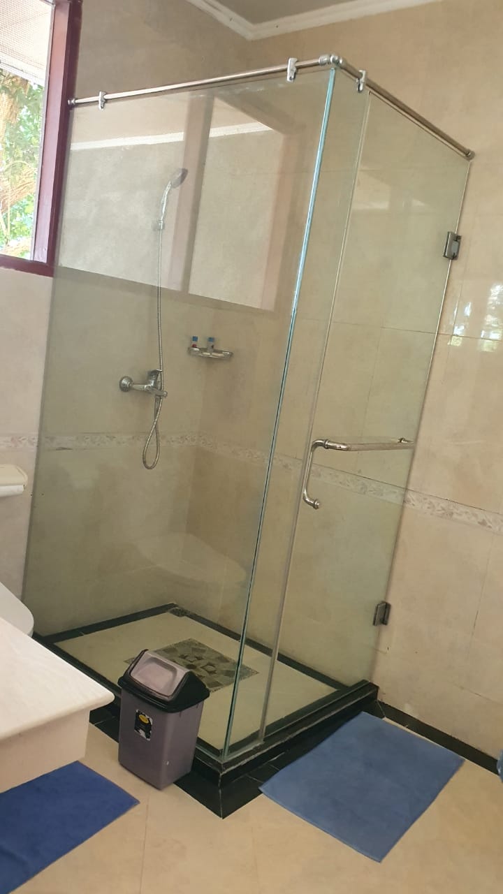 Bath room Pulau Bintang