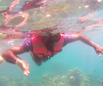 Snorkeling at Macan